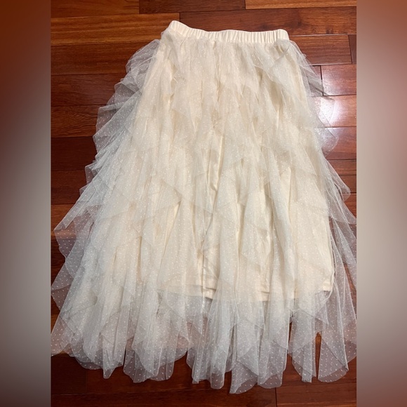 Altar’d State Nia tulle waterfall skirt. - Picture 4 of 5